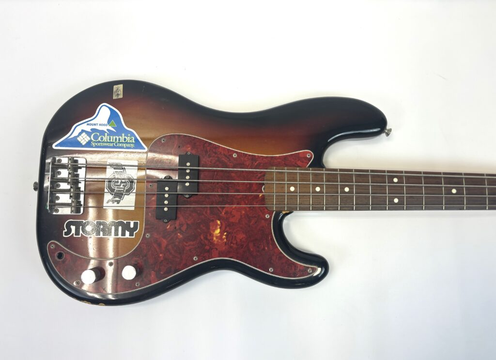 Fender Precision Bass ベース買取、出張買取