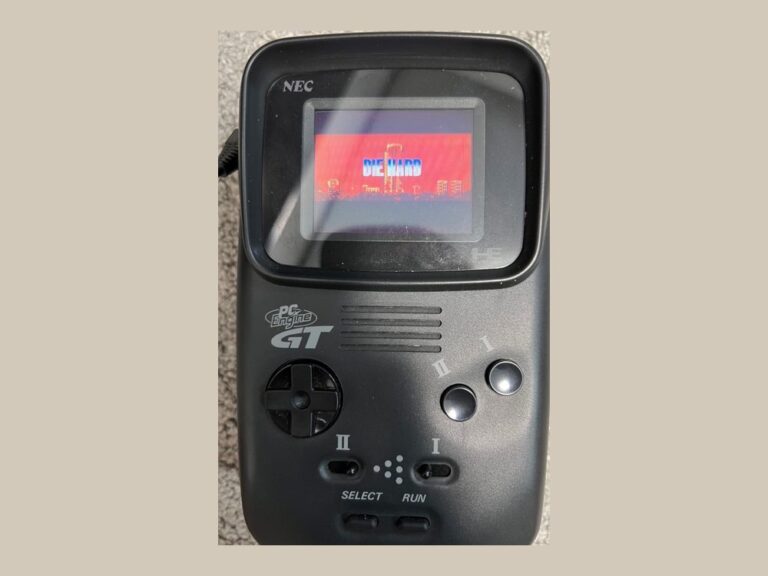 液晶に画面が映ったPCエンジンGT